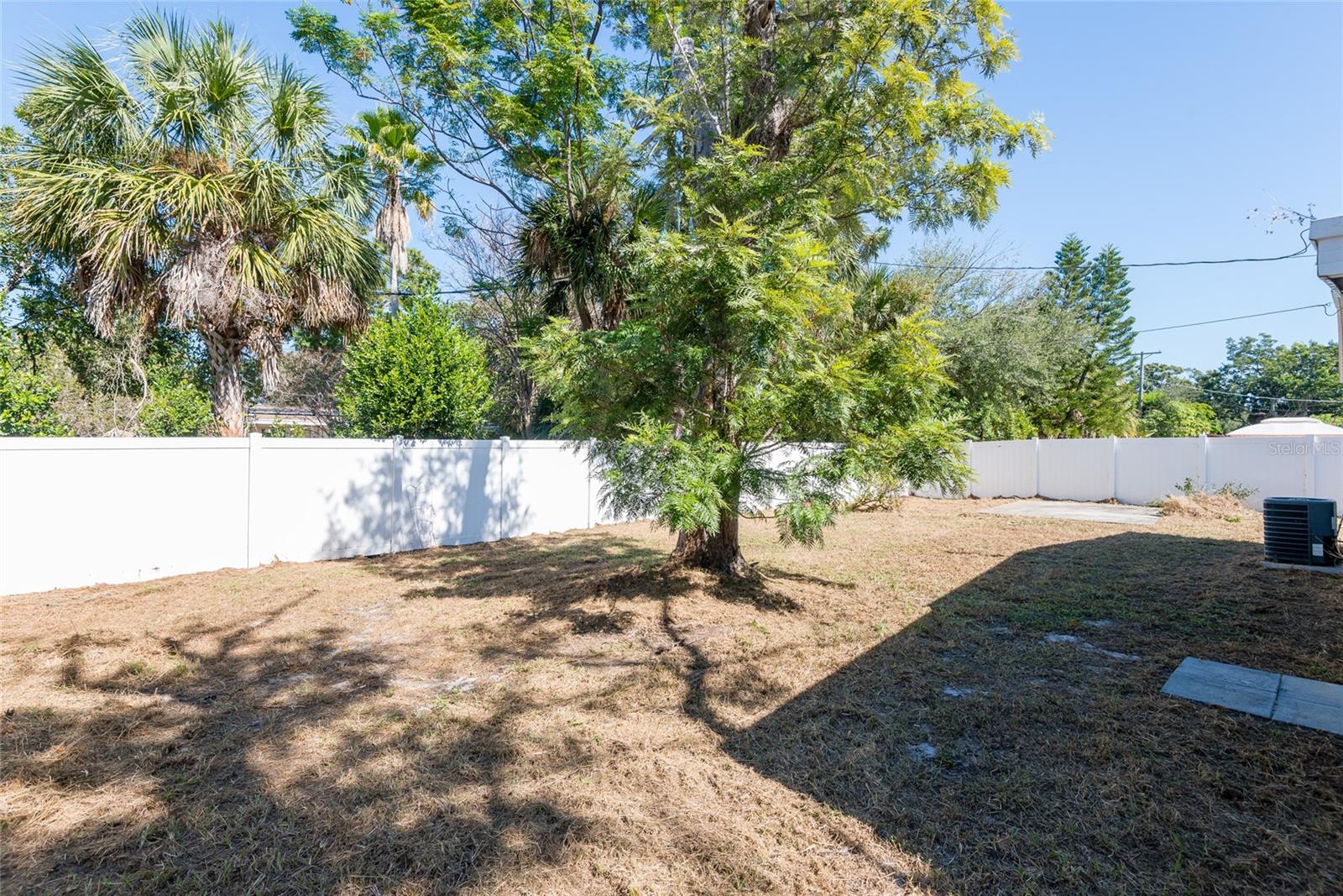 Listing photo id 22 for 4733 Wyoming Avenue