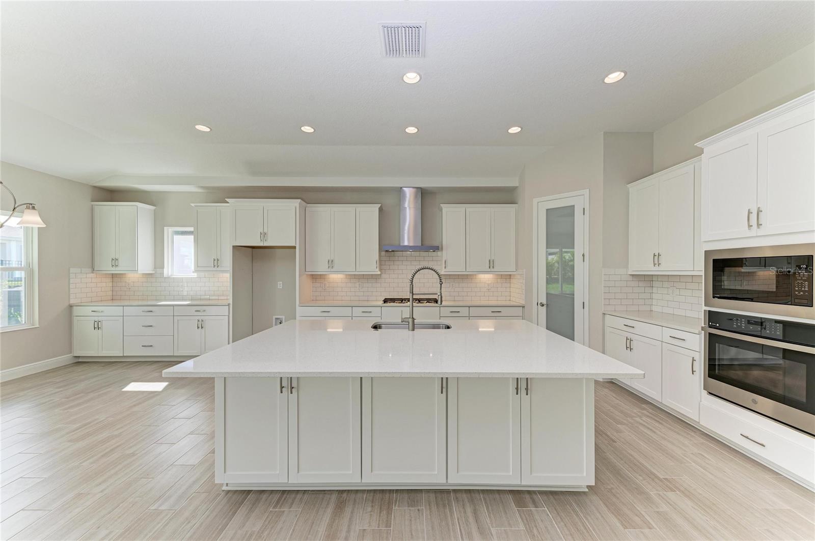 Image 14 of 39 For 6139 Golden Beach Drive