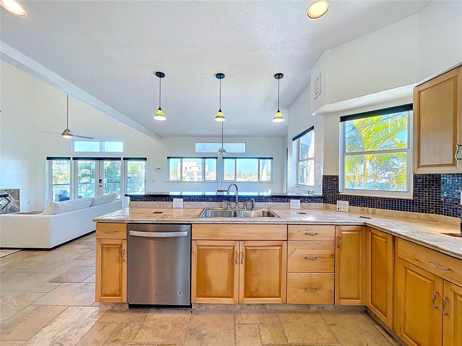 Image 11 of 59 For 8485 Blind Pass Drive