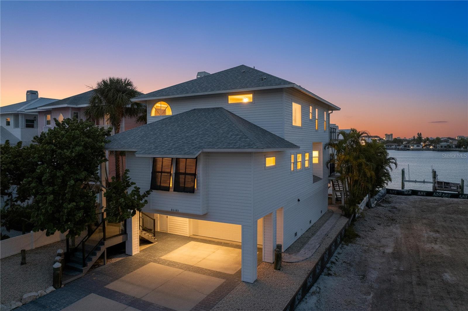 Image 32 of 59 For 8485 Blind Pass Drive