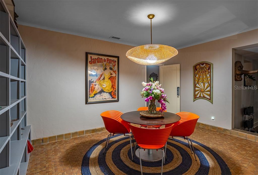 Image 24 of 75 For 3649 Foster Hill Drive N