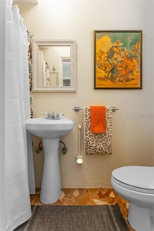 Image 30 of 75 For 3649 Foster Hill Drive N