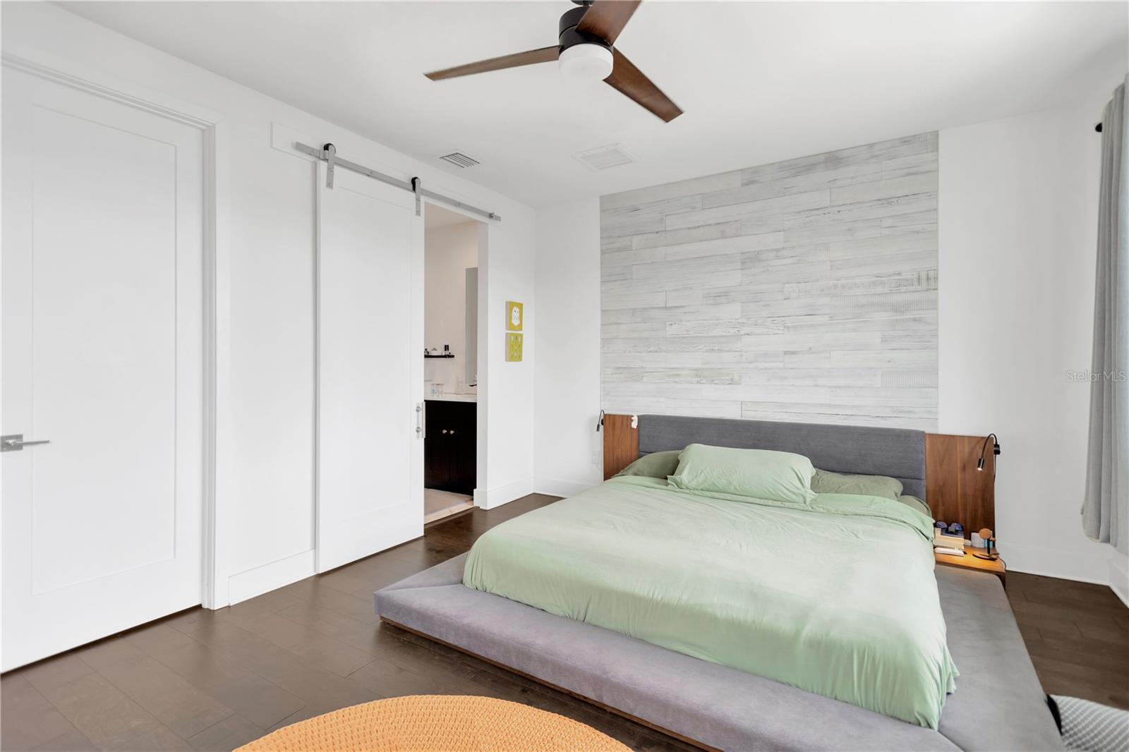 Image 17 of 36 For 3100 Paul Avenue 14