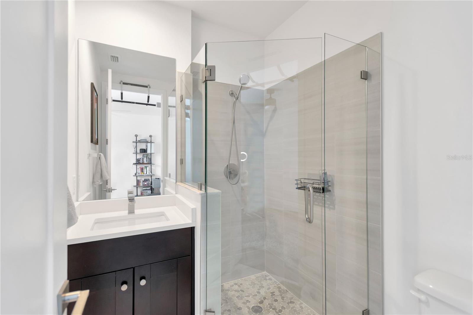 Image 5 of 36 For 3100 Paul Avenue 14