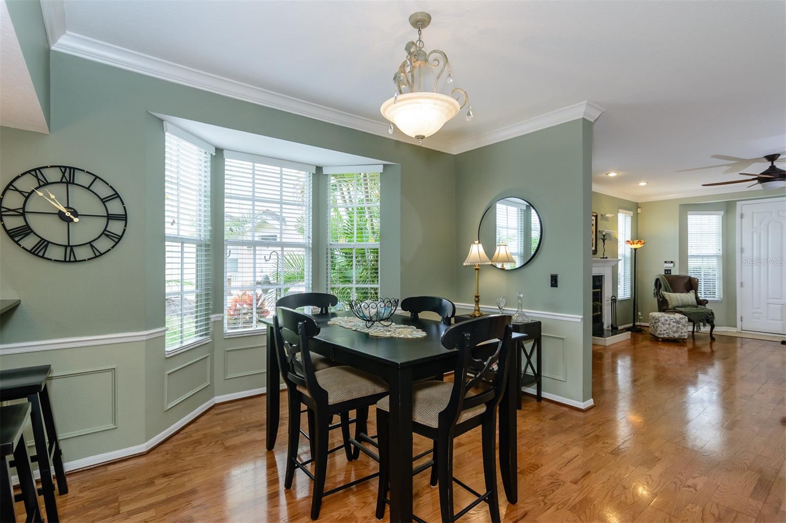 Image 11 of 96 For 2648 Sabal Springs Drive 6