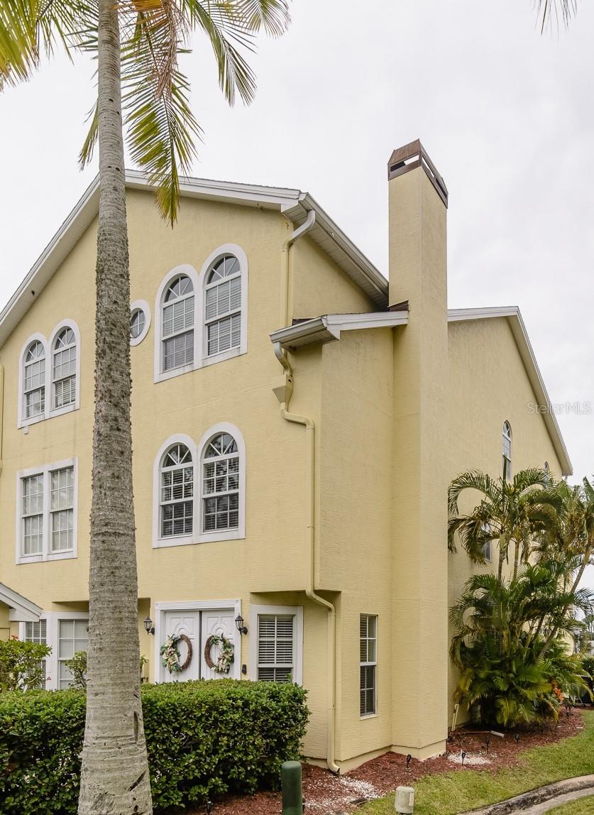 Image 2 of 96 For 2648 Sabal Springs Drive 6