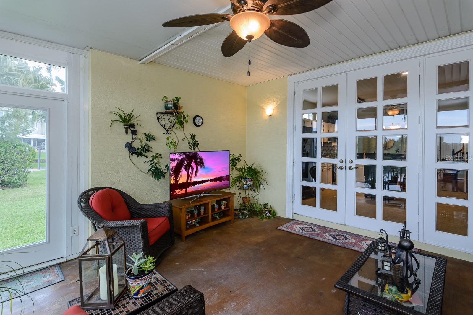 Image 24 of 96 For 2648 Sabal Springs Drive 6