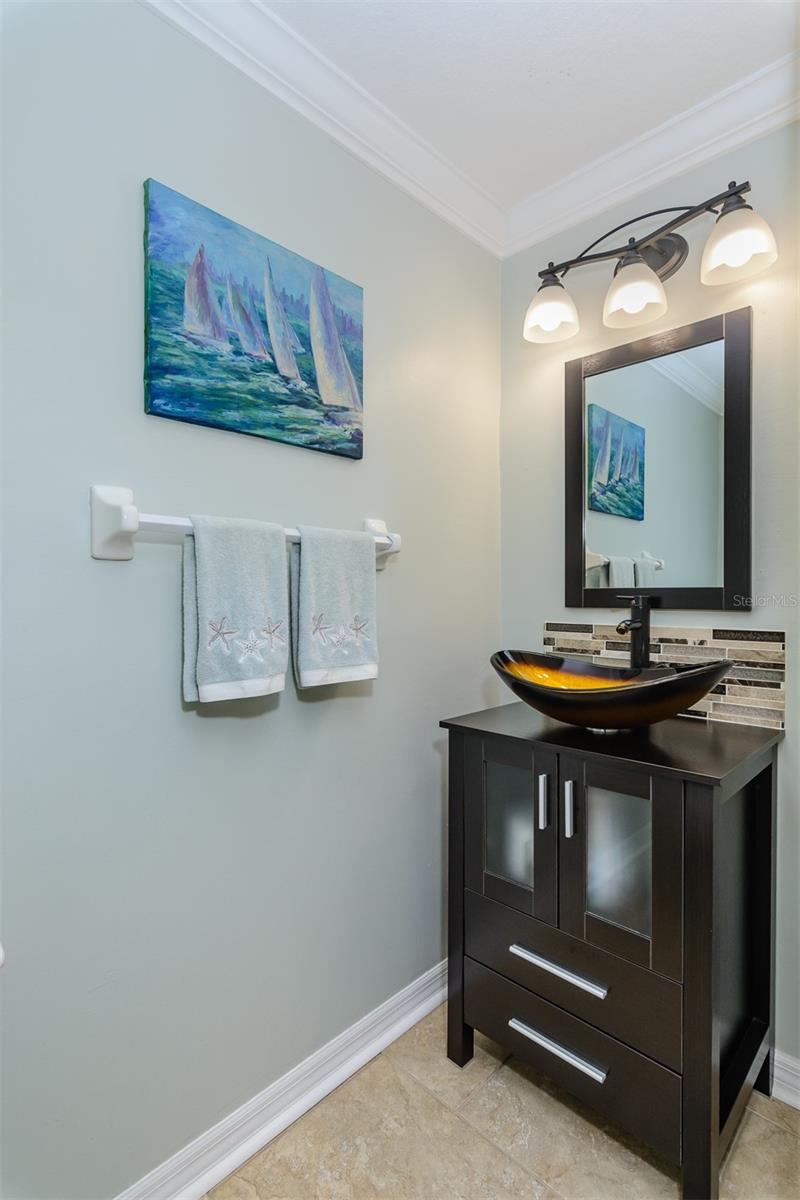 Image 26 of 96 For 2648 Sabal Springs Drive 6