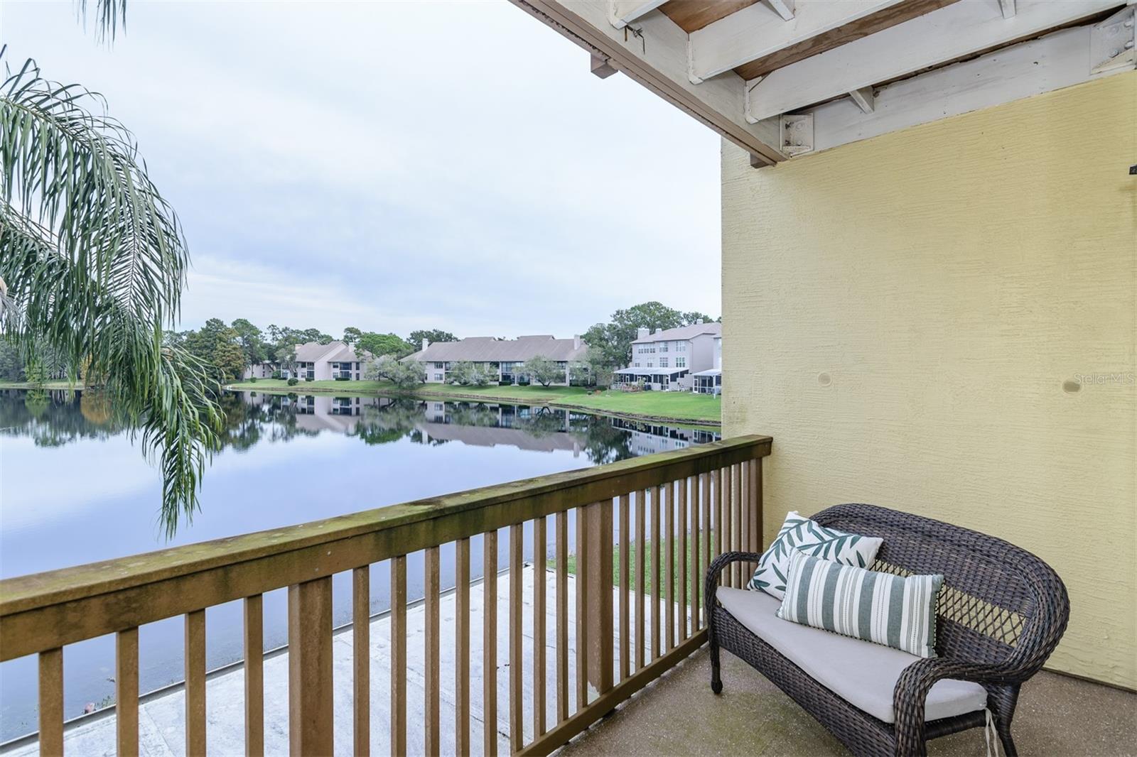 Image 29 of 96 For 2648 Sabal Springs Drive 6