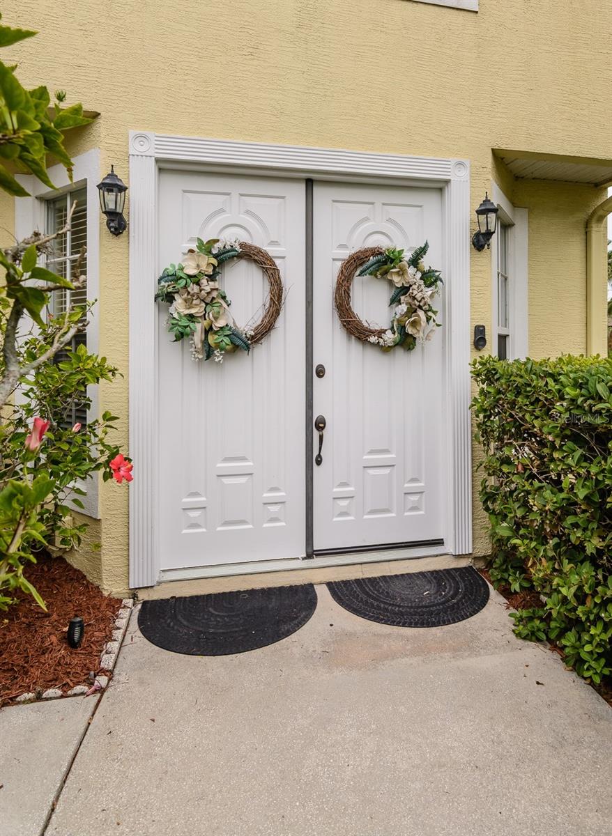 Image 3 of 96 For 2648 Sabal Springs Drive 6