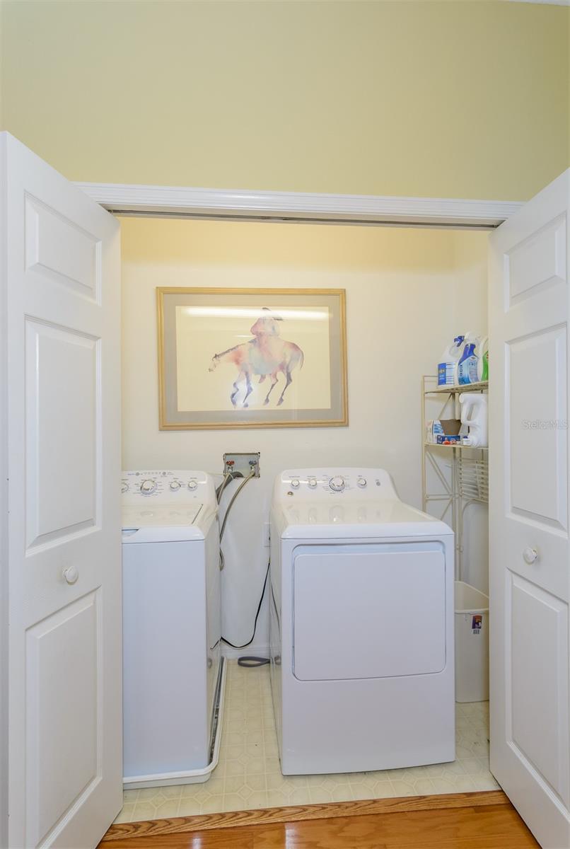 Image 37 of 96 For 2648 Sabal Springs Drive 6