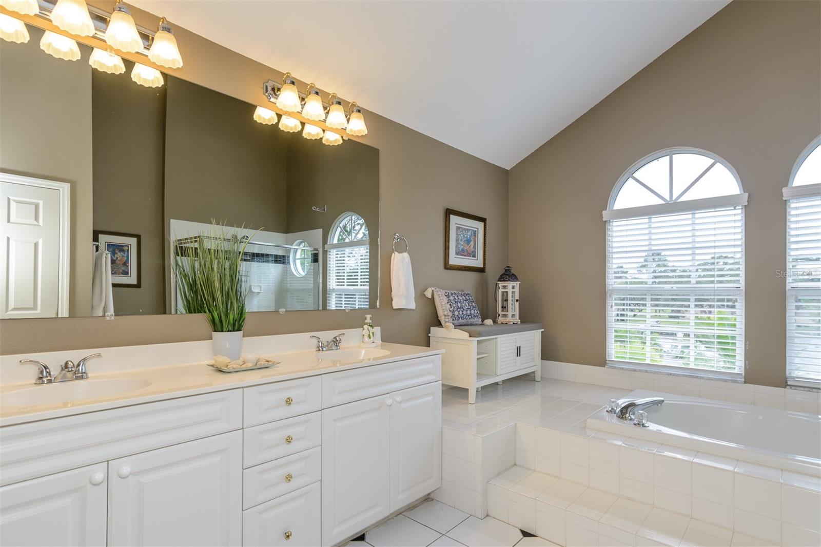 Image 46 of 96 For 2648 Sabal Springs Drive 6