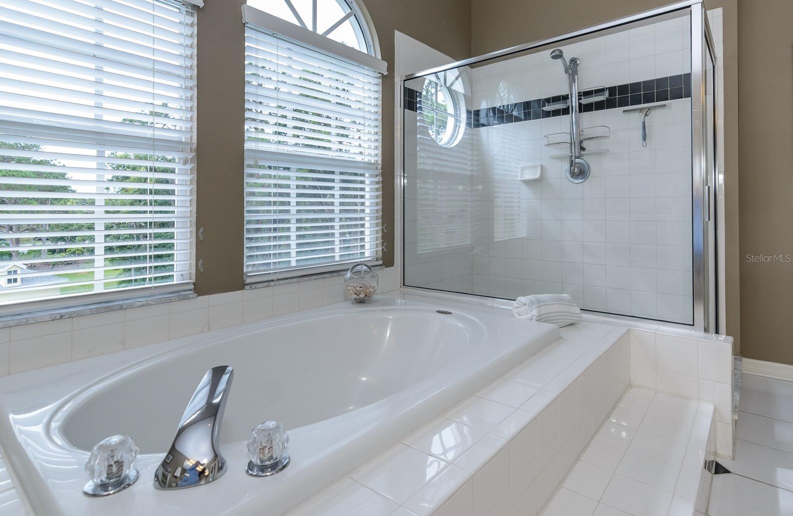 Image 48 of 96 For 2648 Sabal Springs Drive 6