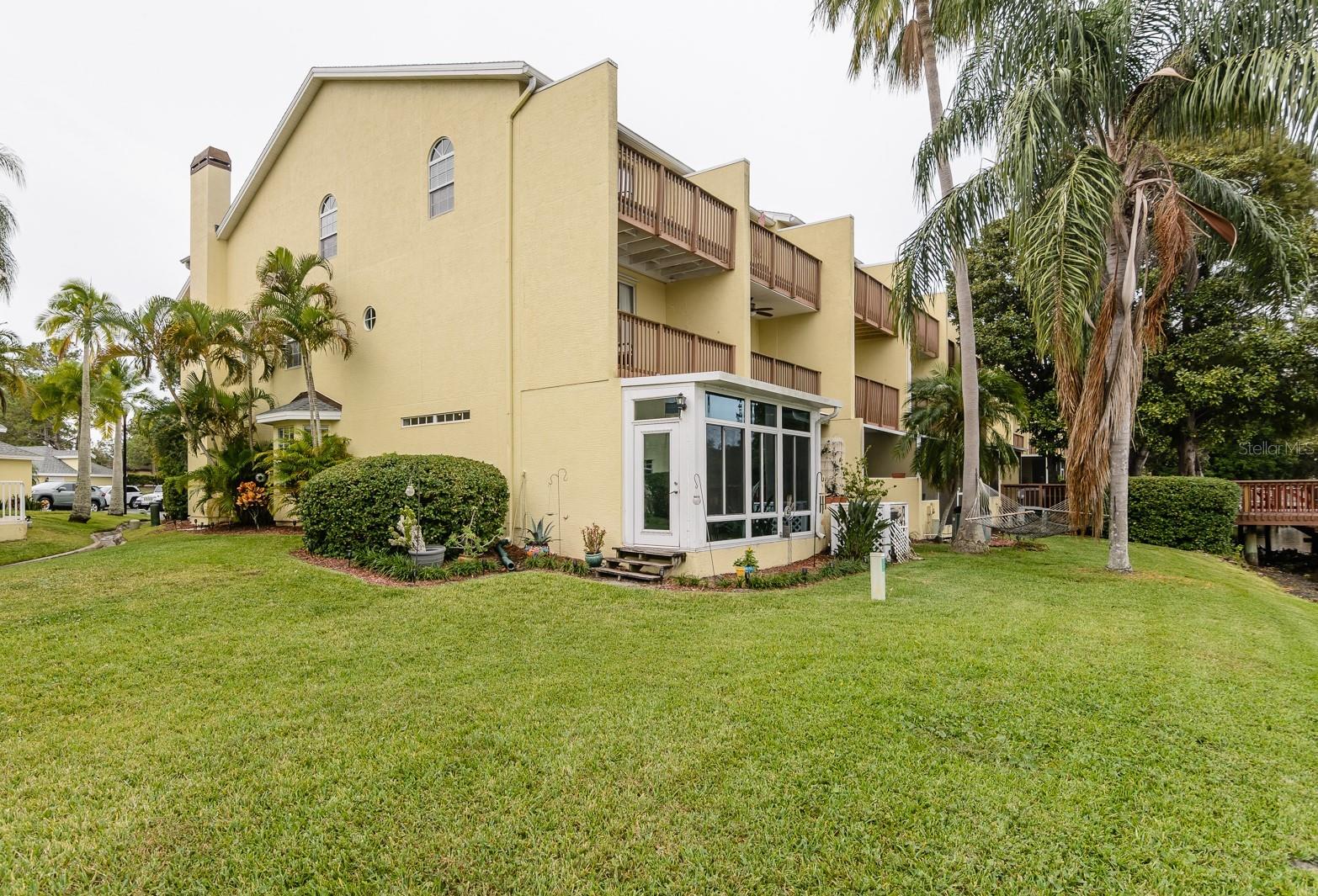 Image 62 of 96 For 2648 Sabal Springs Drive 6