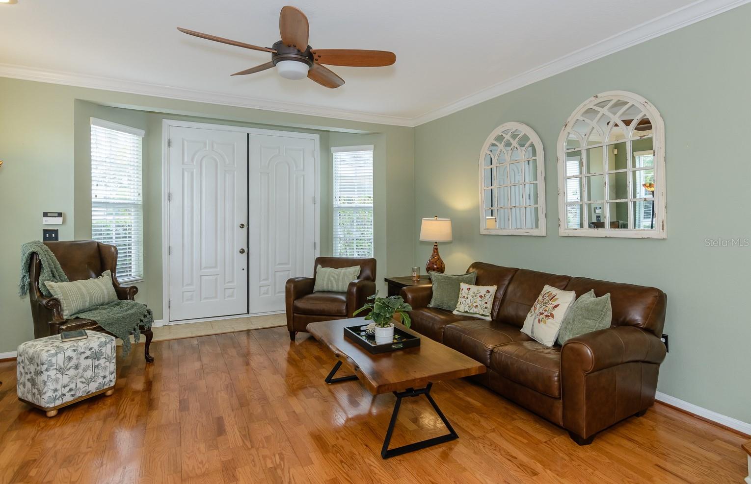 Image 8 of 96 For 2648 Sabal Springs Drive 6