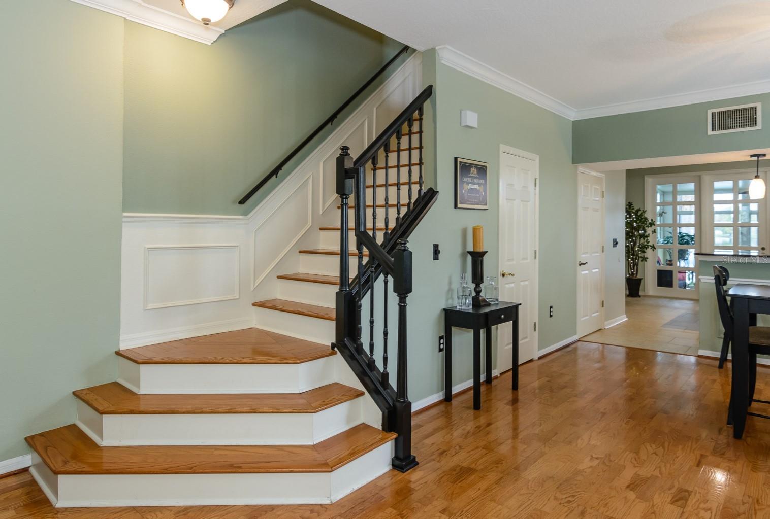 Image 9 of 96 For 2648 Sabal Springs Drive 6