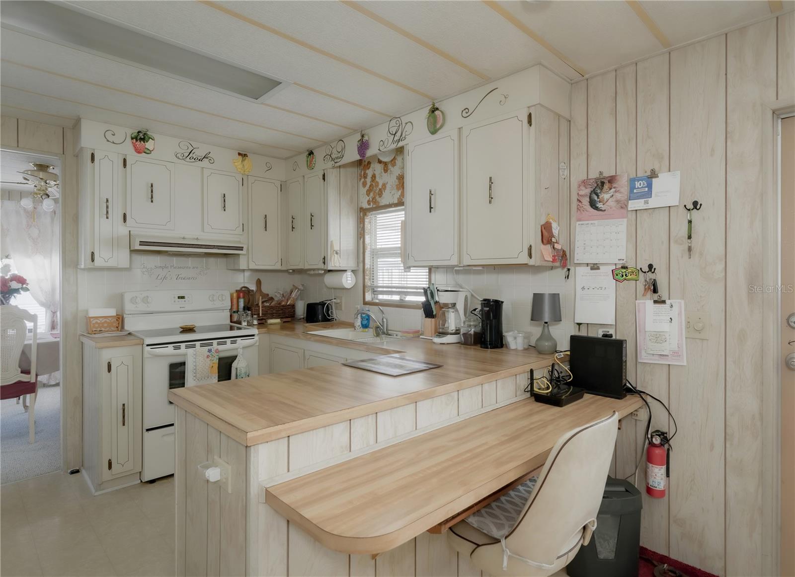 Image 18 of 21 For 4132 72nd Street N 37