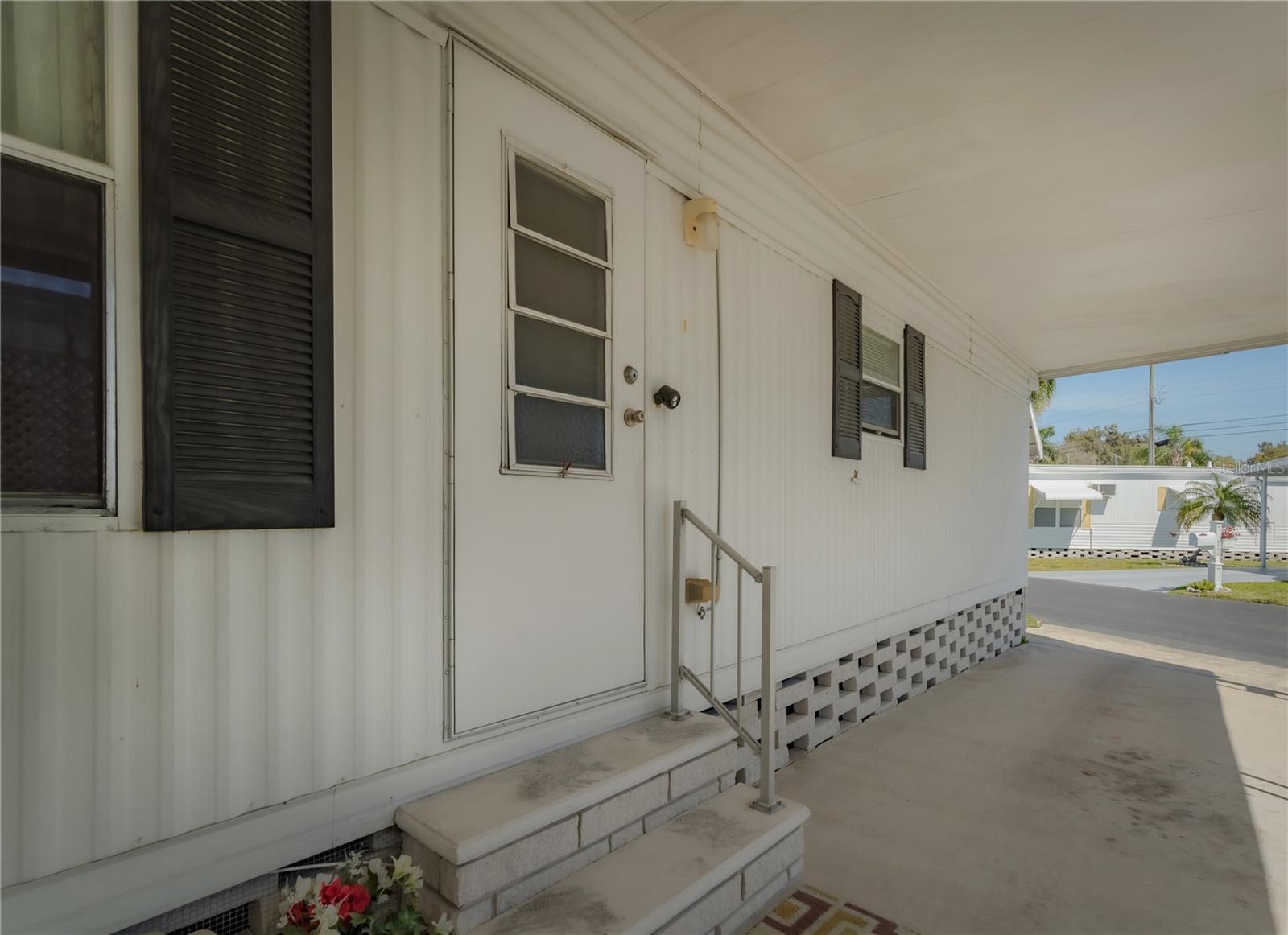 Image 9 of 21 For 4132 72nd Street N 37