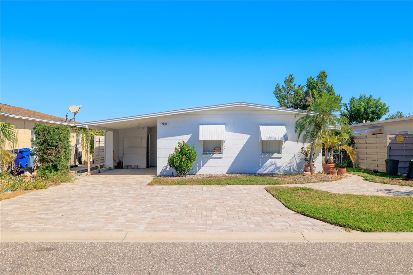 Image 8 of 32 For 17611 1st Street E