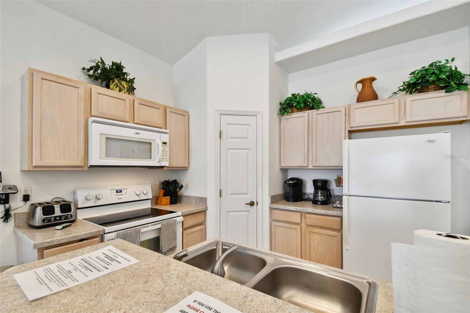 Image 12 of 81 For 908 Andalusia Loop