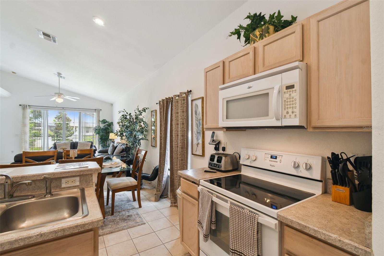 Image 13 of 81 For 908 Andalusia Loop