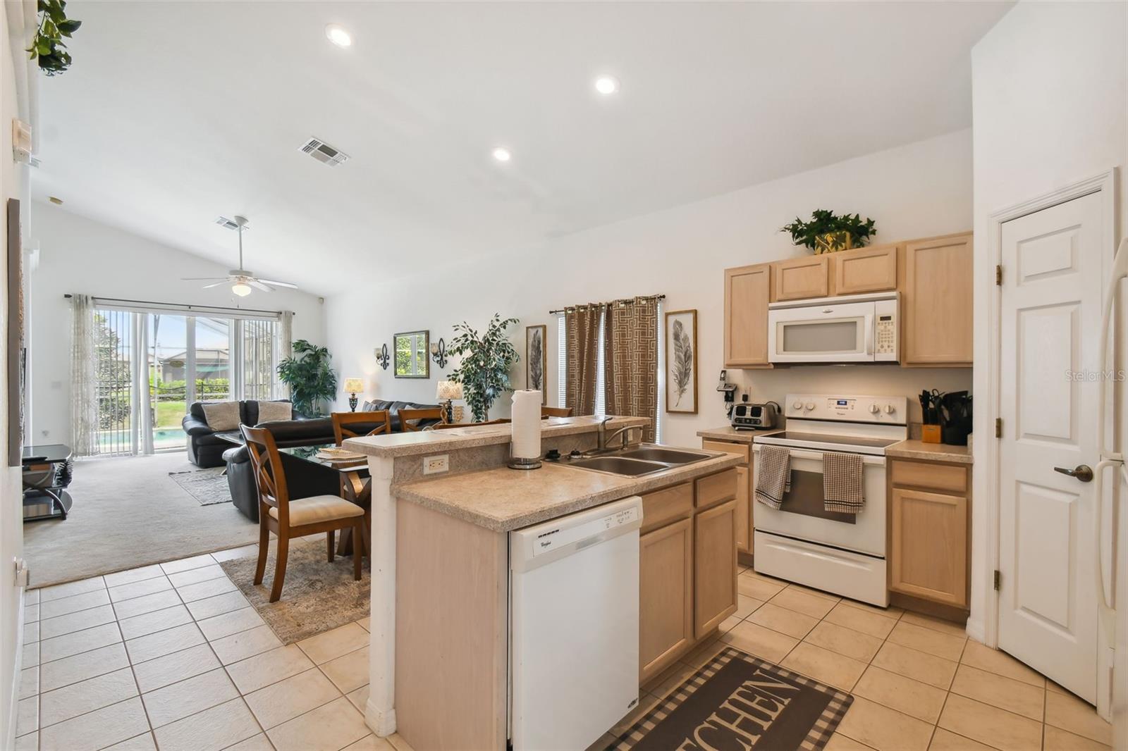 Image 14 of 81 For 908 Andalusia Loop