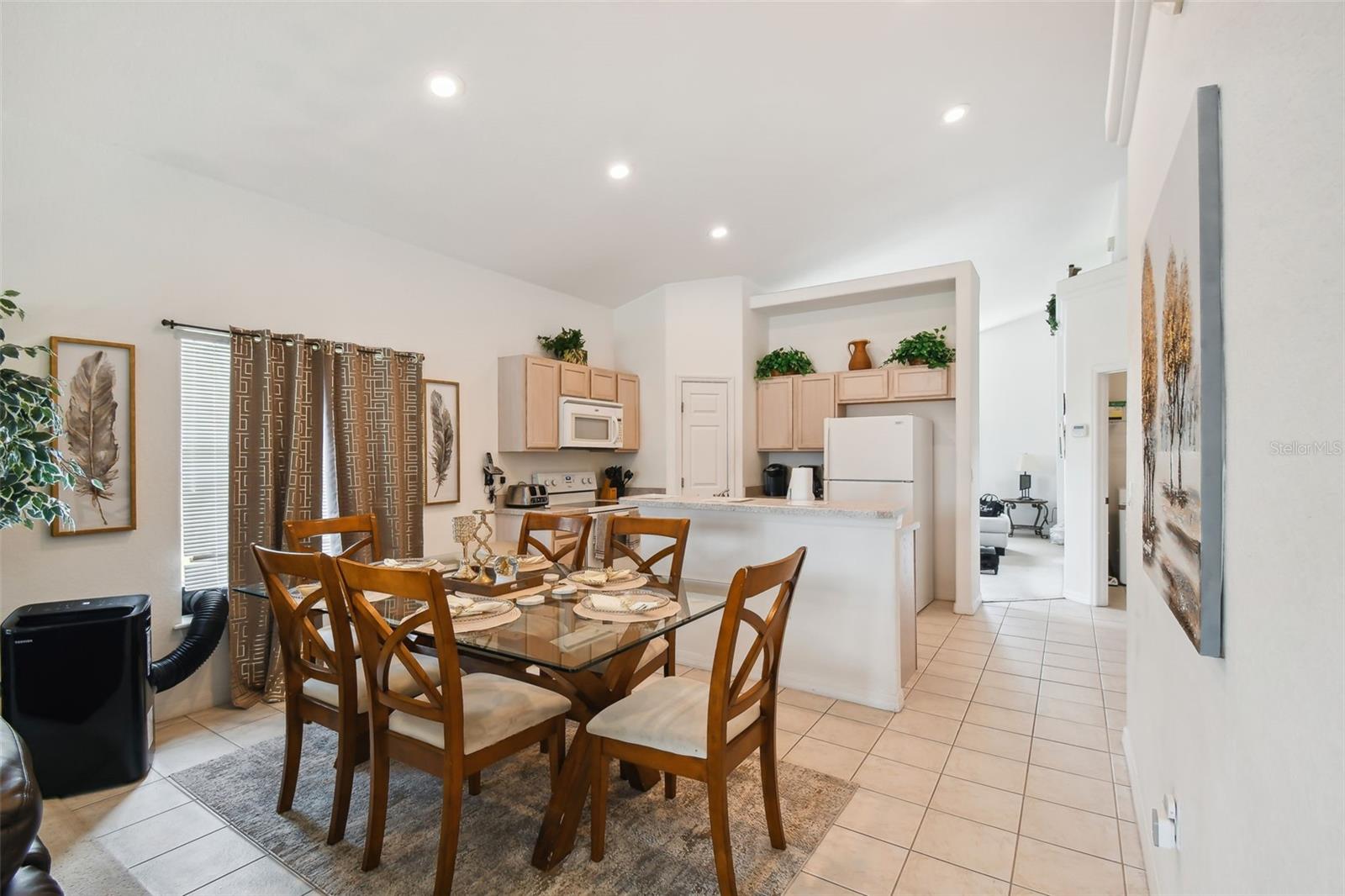 Image 17 of 81 For 908 Andalusia Loop