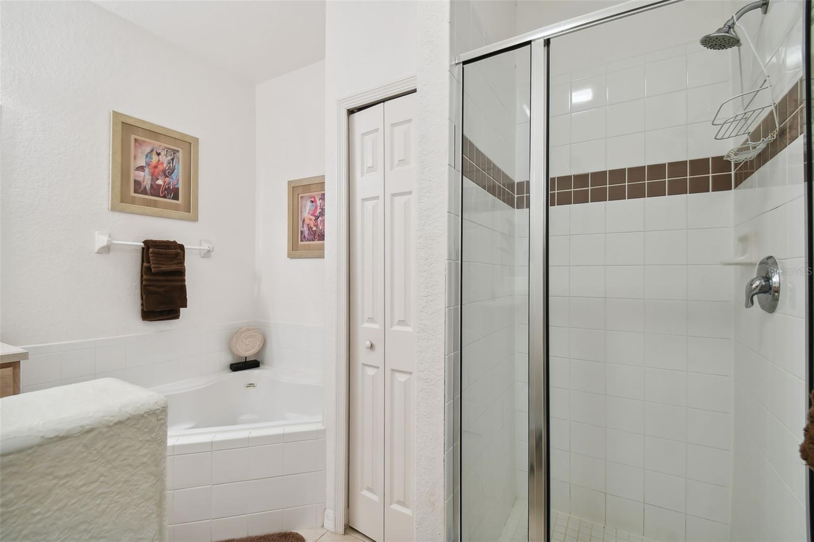 Image 47 of 81 For 908 Andalusia Loop