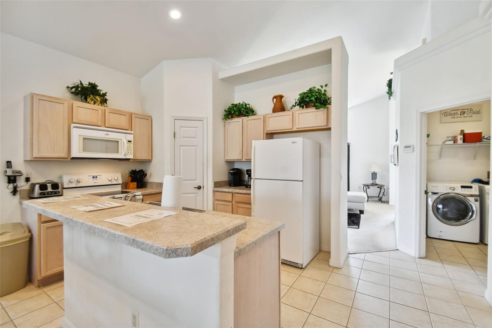 Image 9 of 81 For 908 Andalusia Loop