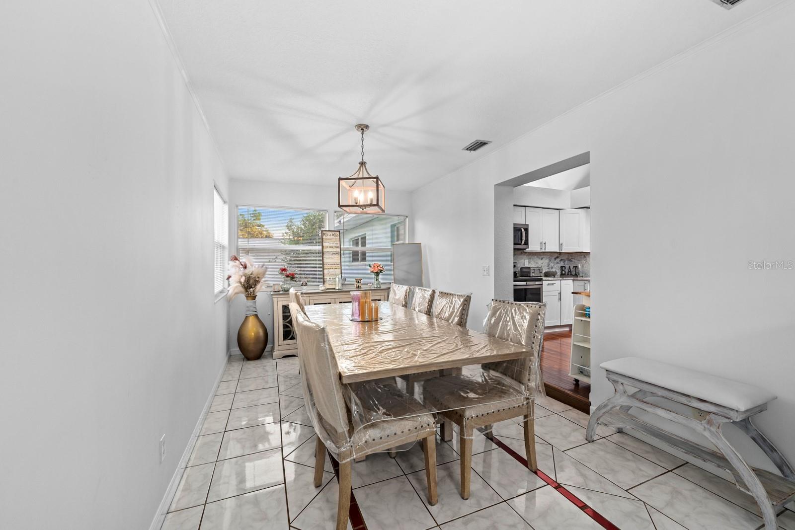 Image 12 of 27 For 1825 Welland Drive