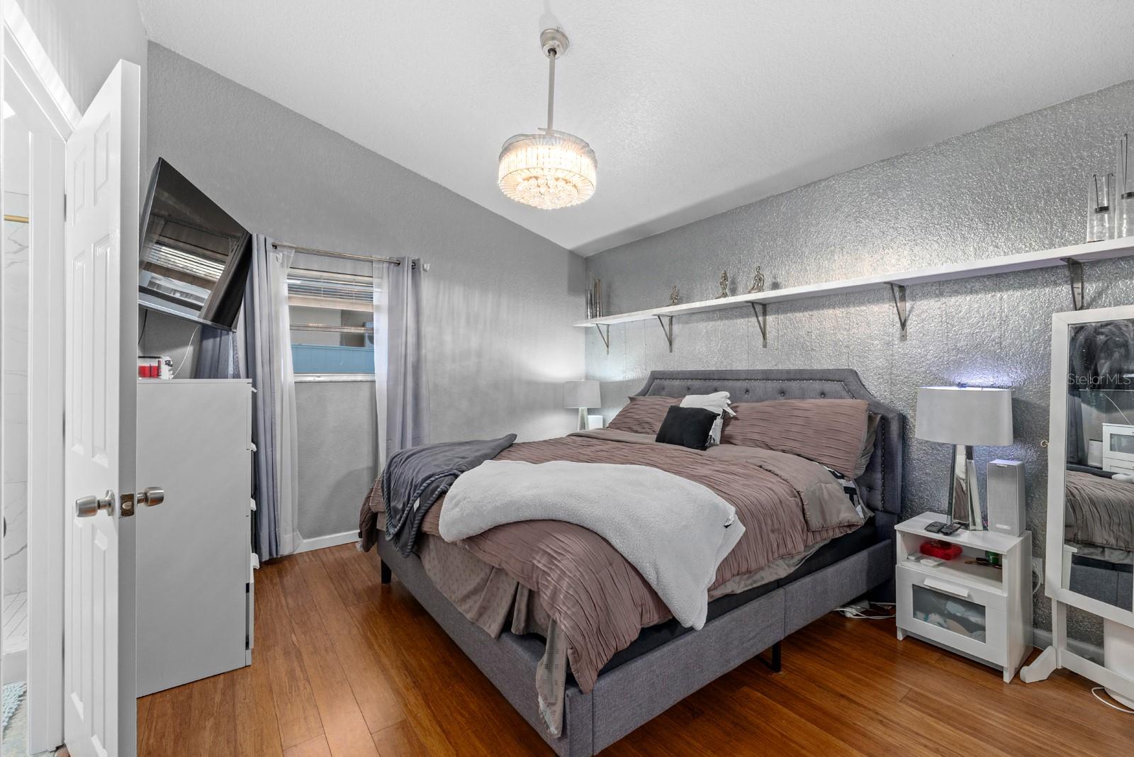 Image 13 of 27 For 1825 Welland Drive