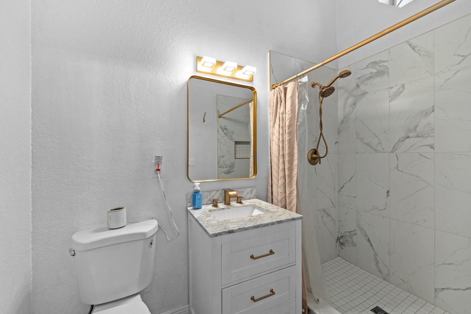 Image 14 of 27 For 1825 Welland Drive