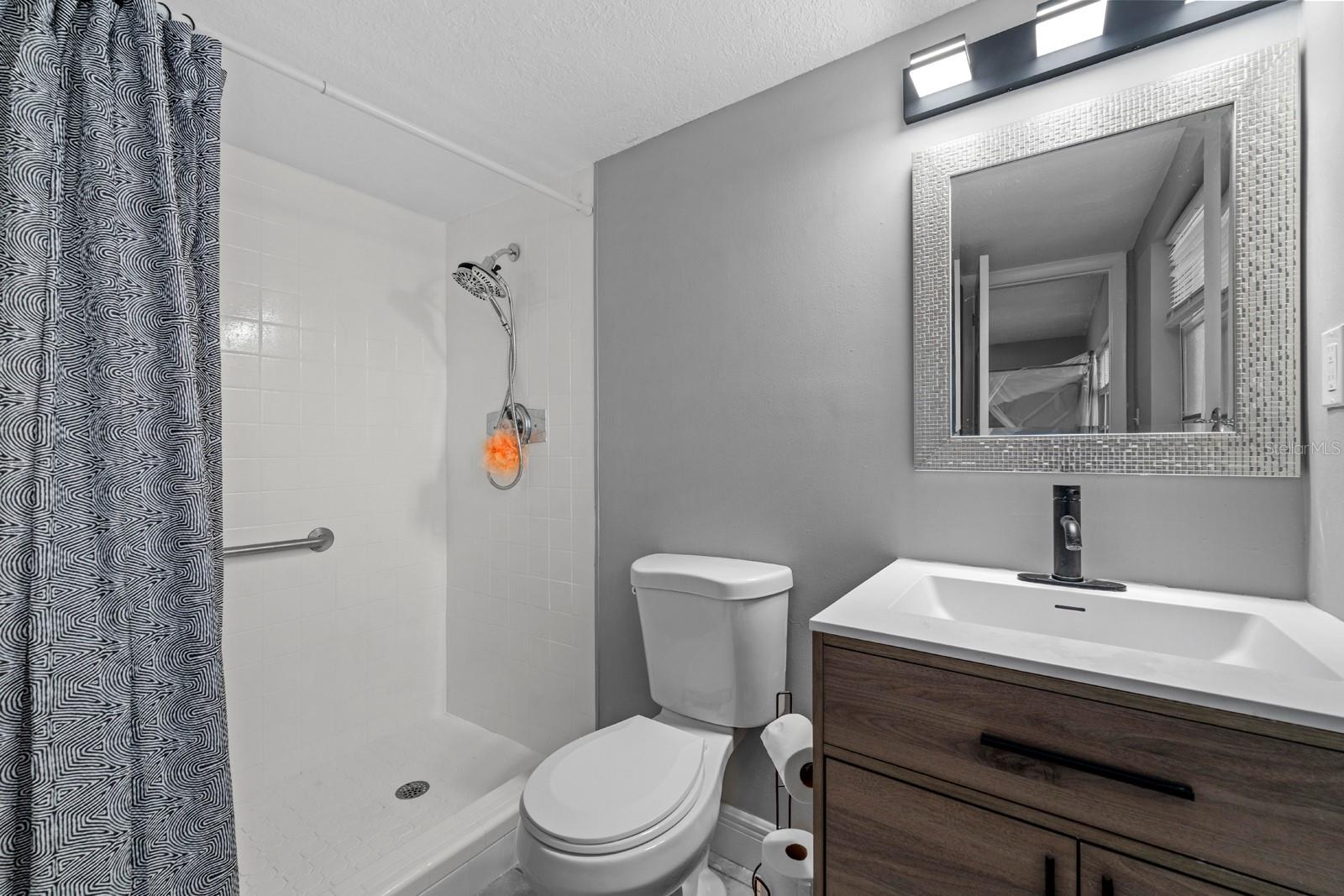 Image 16 of 27 For 1825 Welland Drive