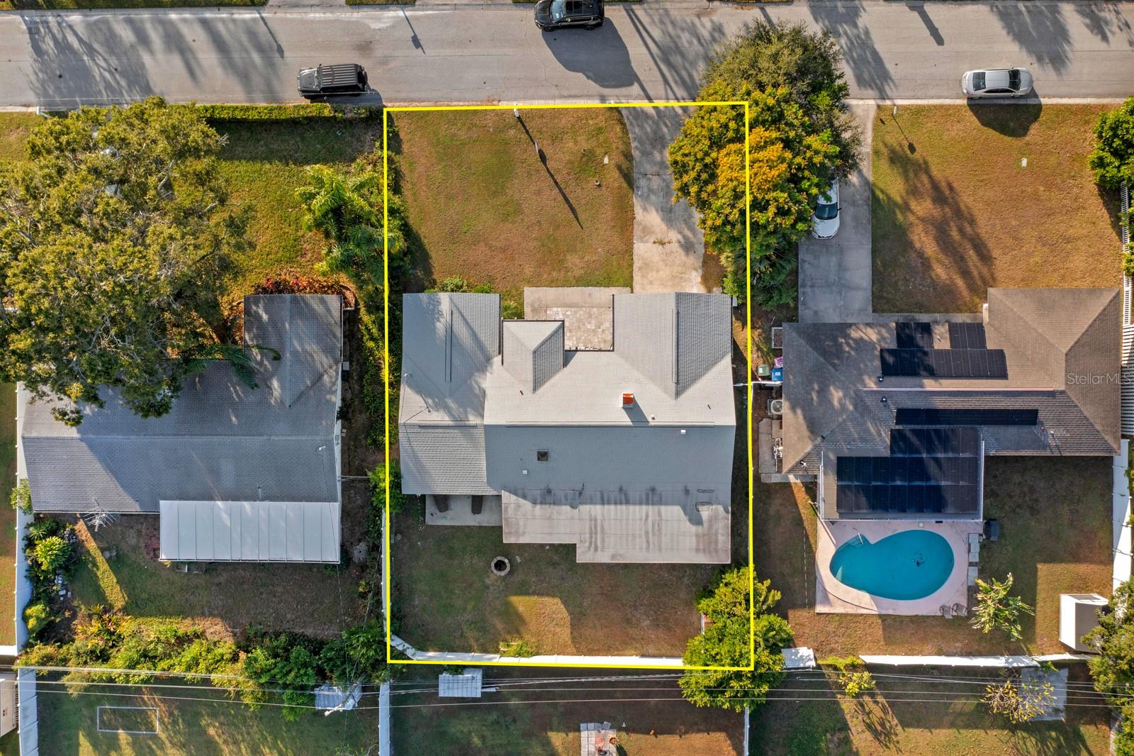 Image 21 of 27 For 1825 Welland Drive