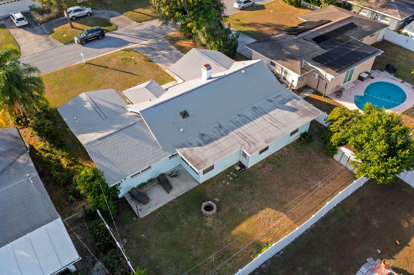 Image 23 of 27 For 1825 Welland Drive