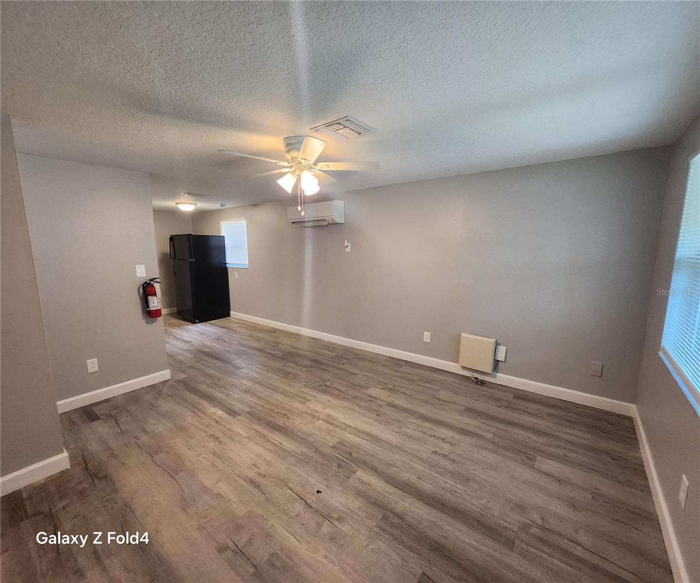 Image 4 of 15 For 12319 9th Street A