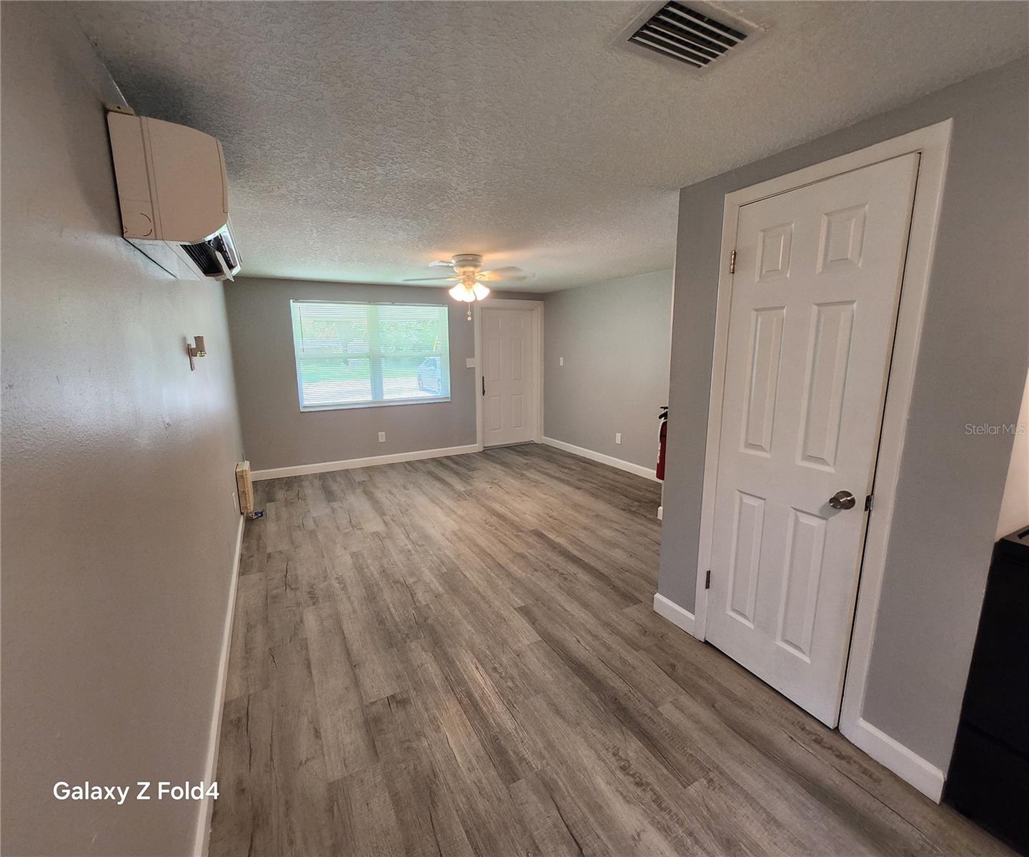 Image 6 of 15 For 12319 9th Street A