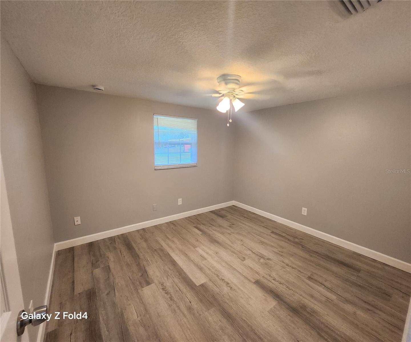 Image 8 of 15 For 12319 9th Street A