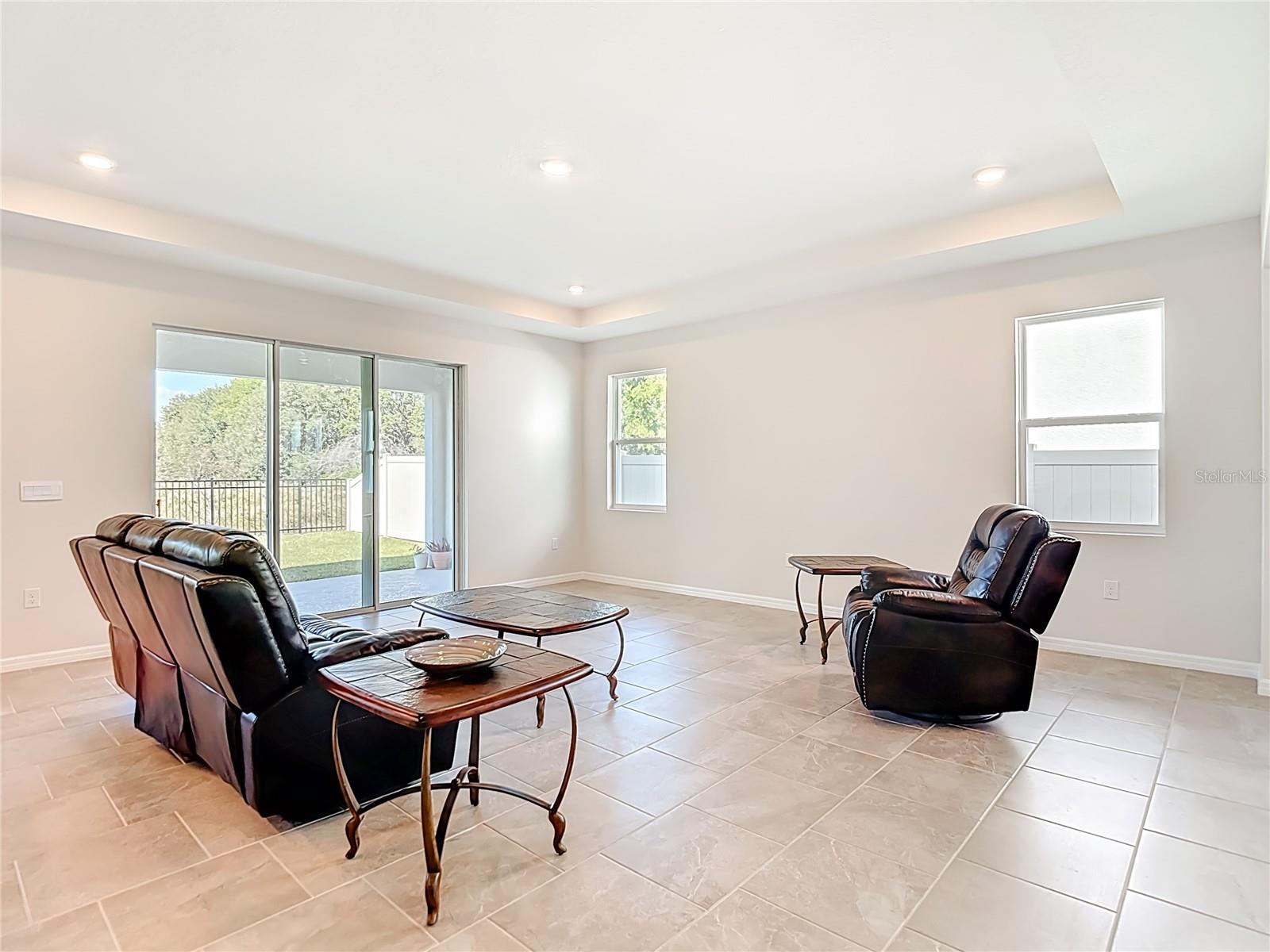 Image 10 of 92 For 10471 Bridgegate Heights Loop