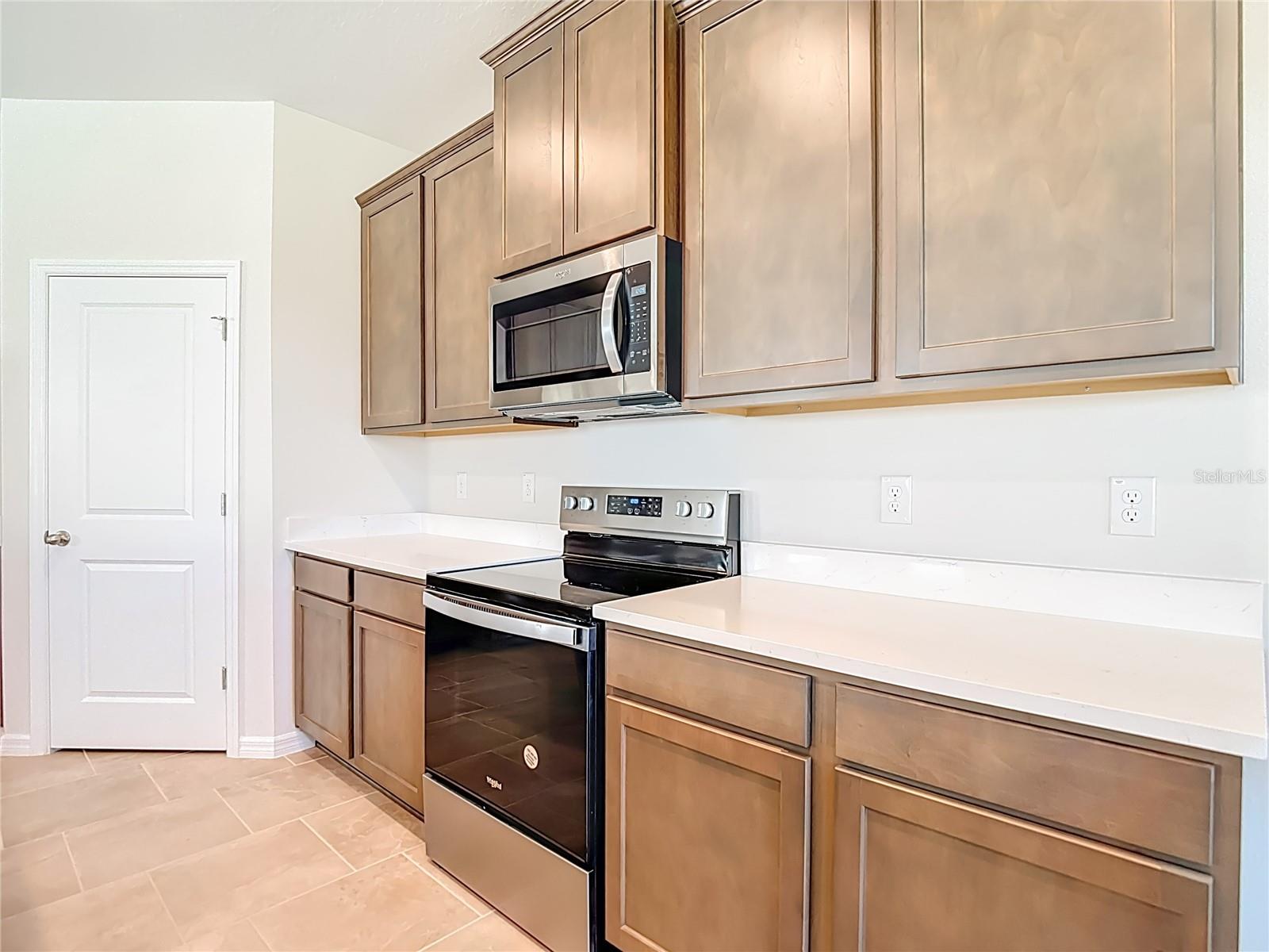 Image 23 of 92 For 10471 Bridgegate Heights Loop