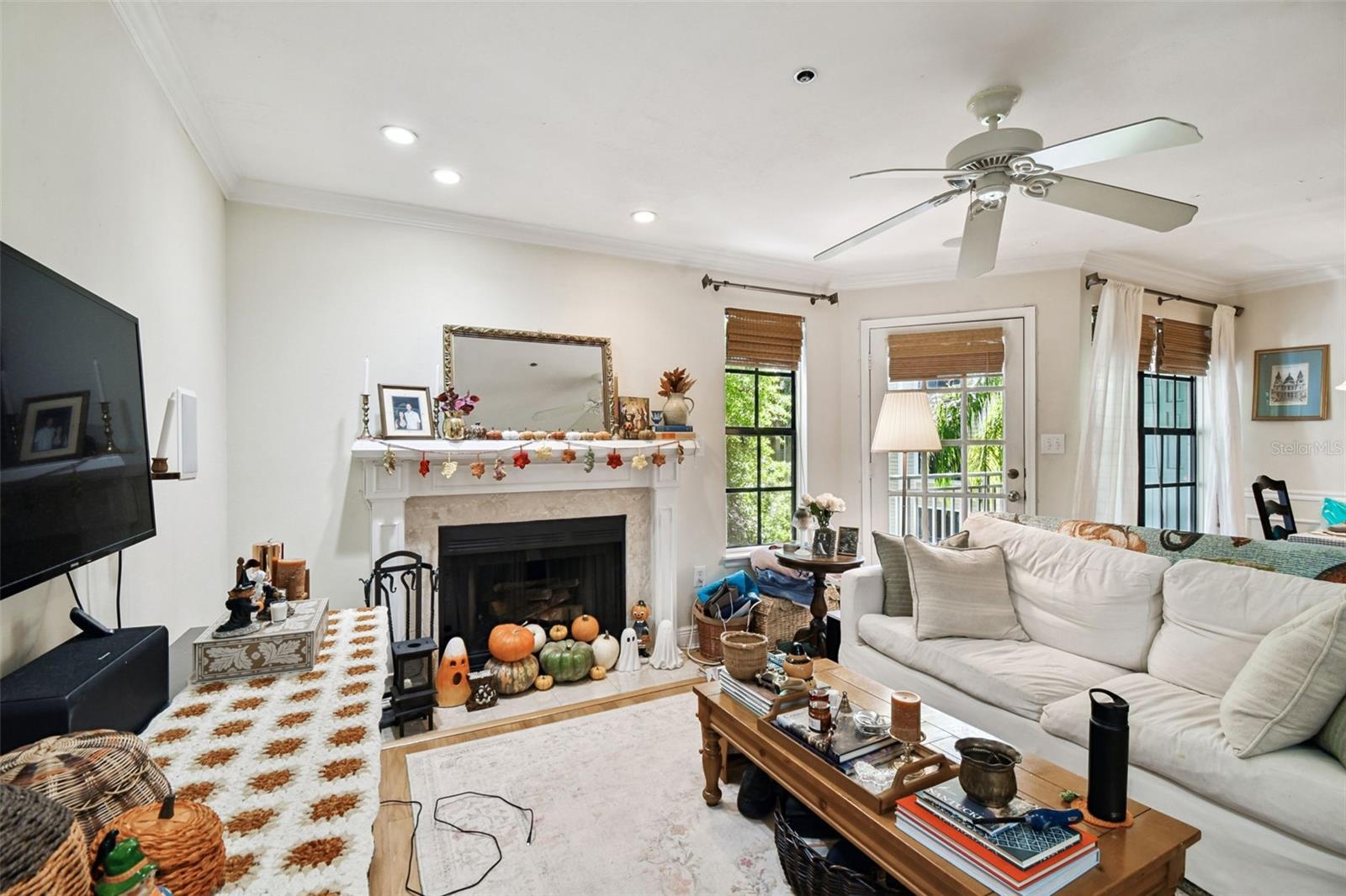 Image 12 of 42 For 1000 Horatio Street 202