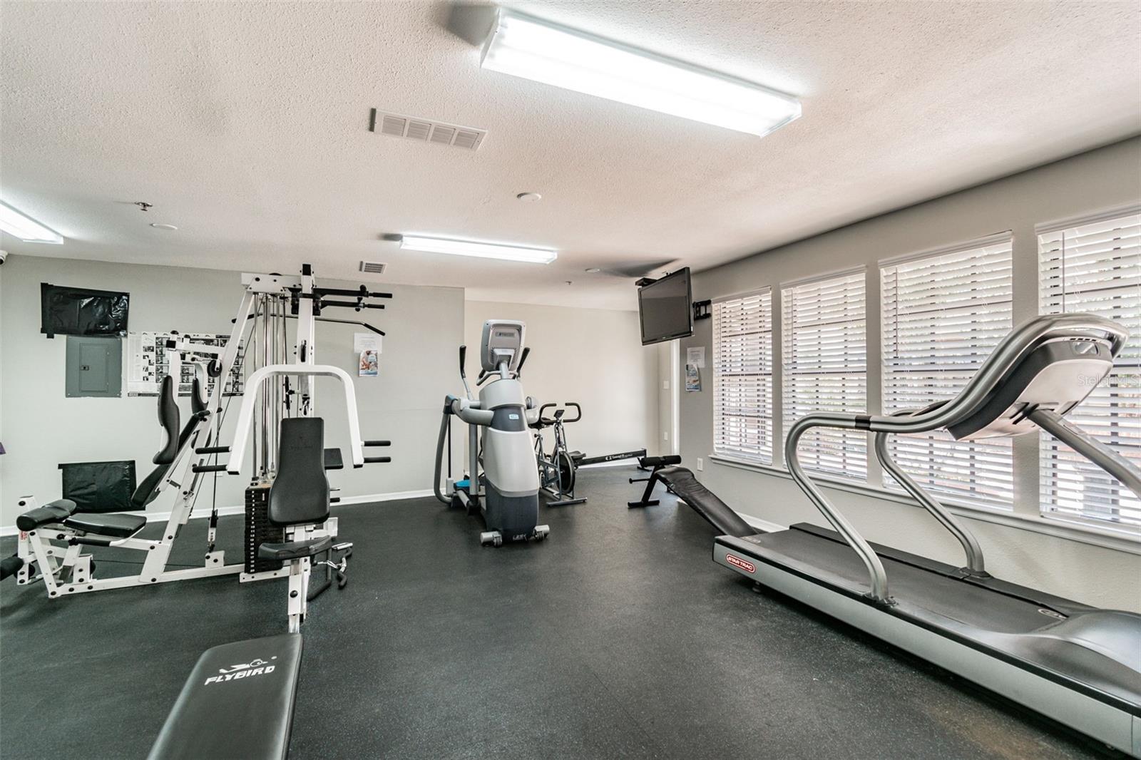 Image 32 of 42 For 1000 Horatio Street 202