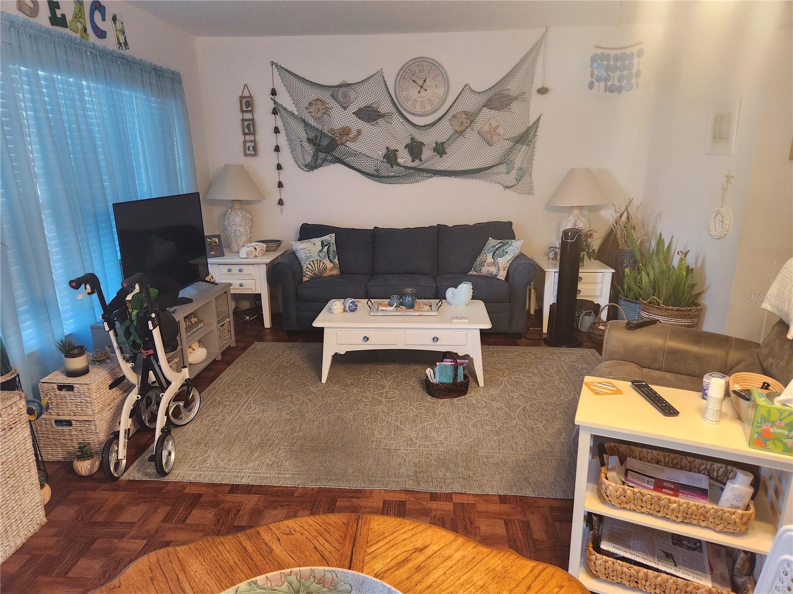 Image 5 of 35 For 2459 Columbia Drive 21