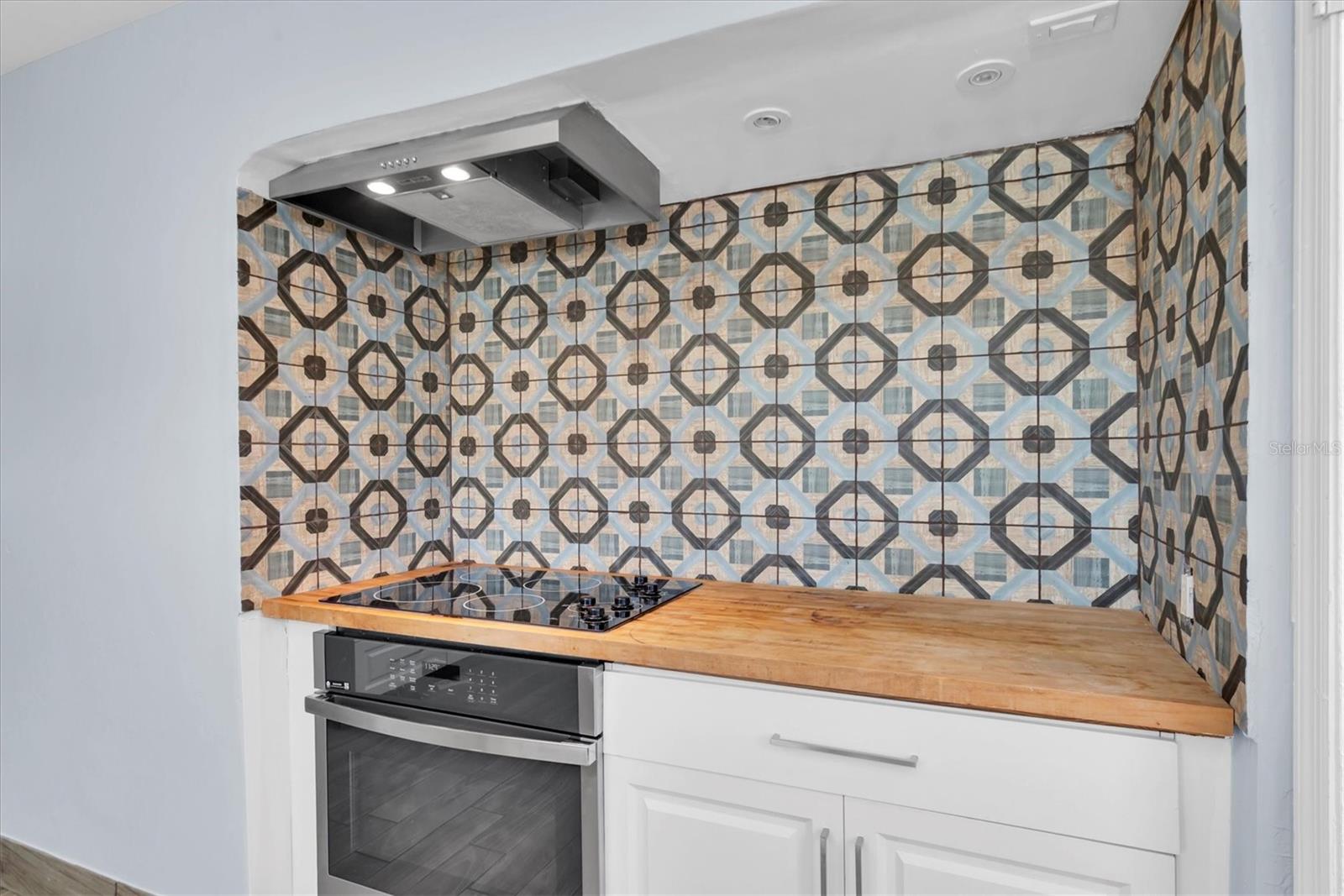 Image 5 of 26 For 1101 A 28th Street N