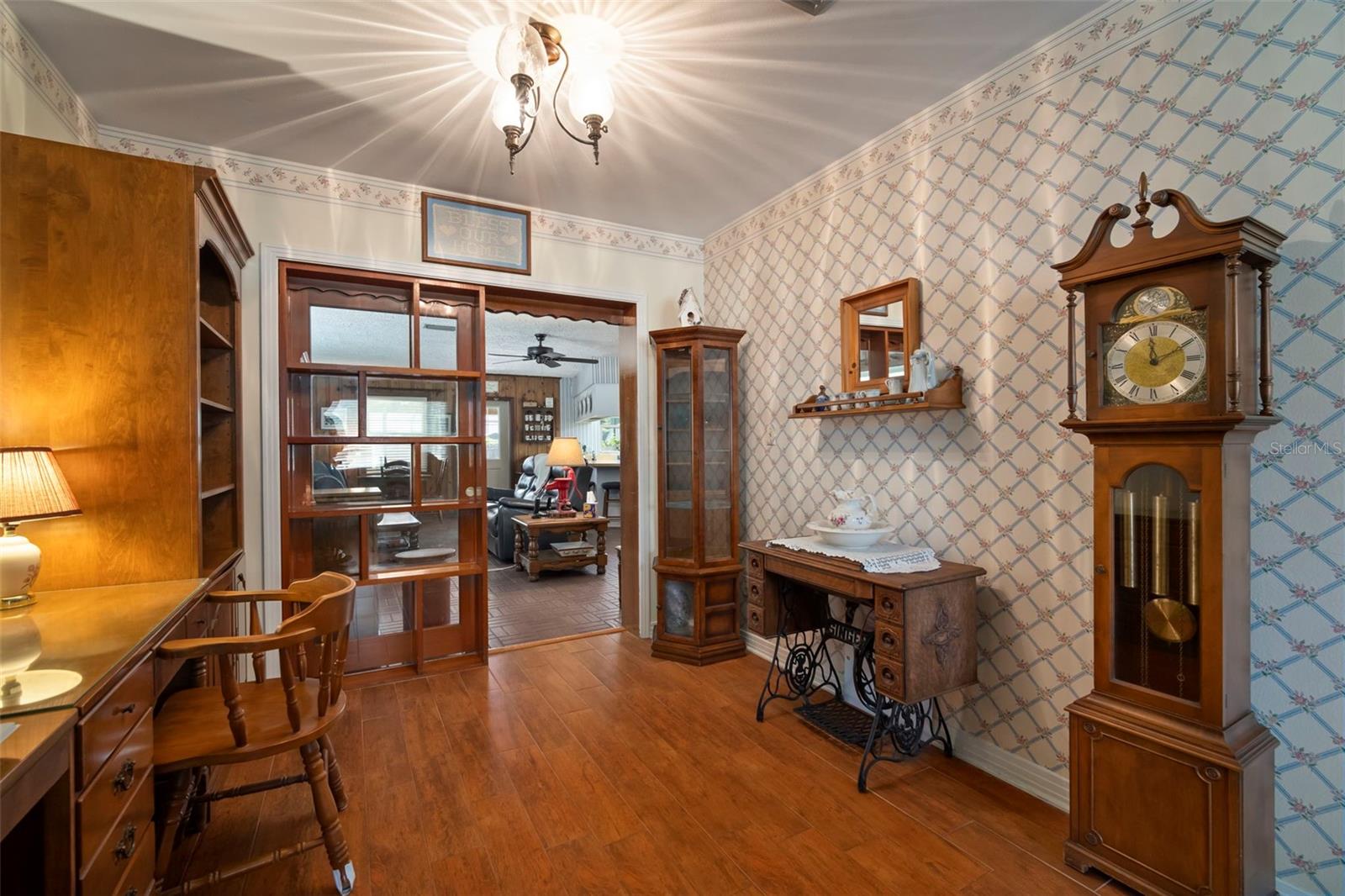 Image 16 of 38 For 501 Bryan Circle