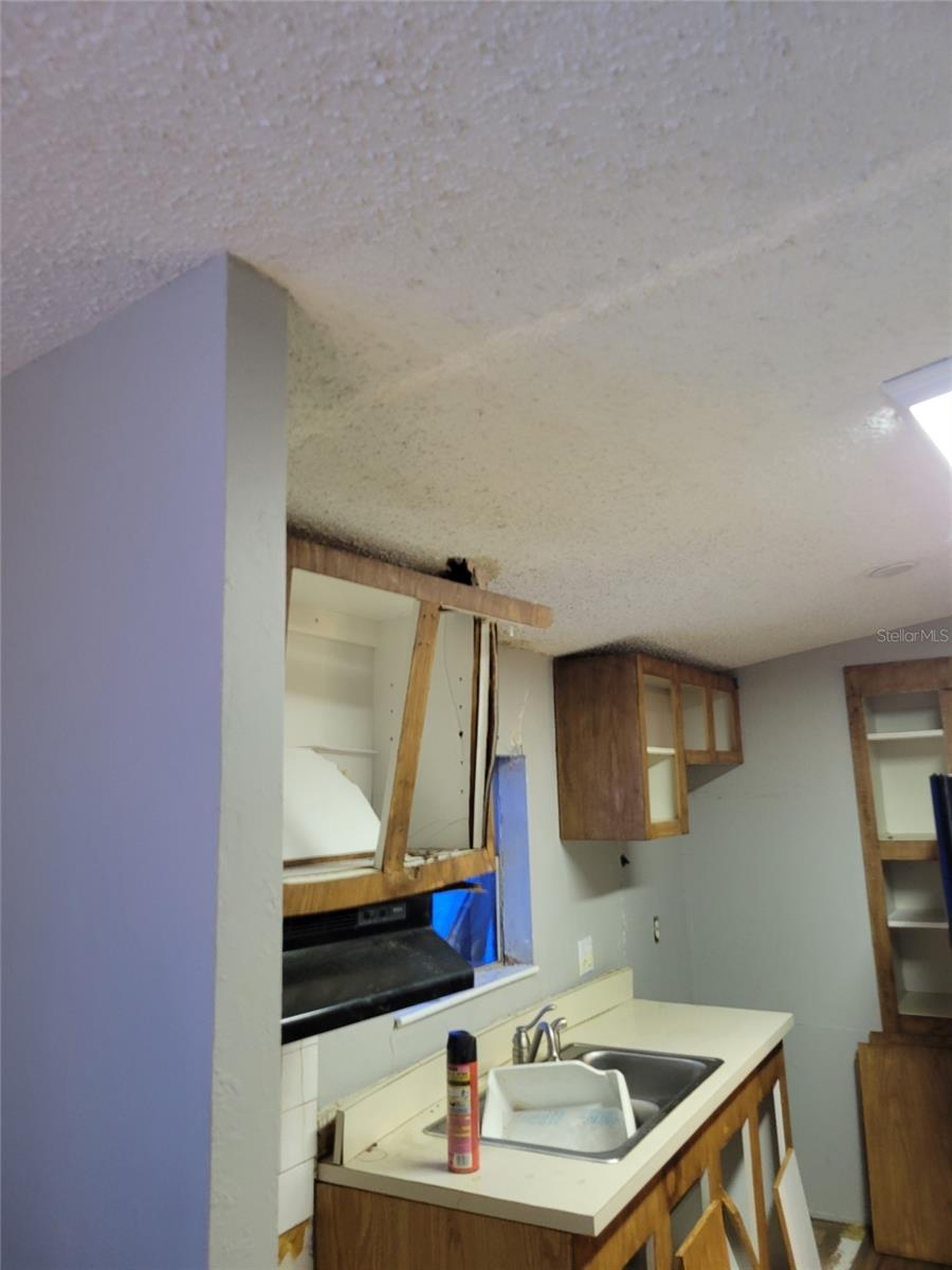 Image 13 of 17 For 16842 Diagonal Road