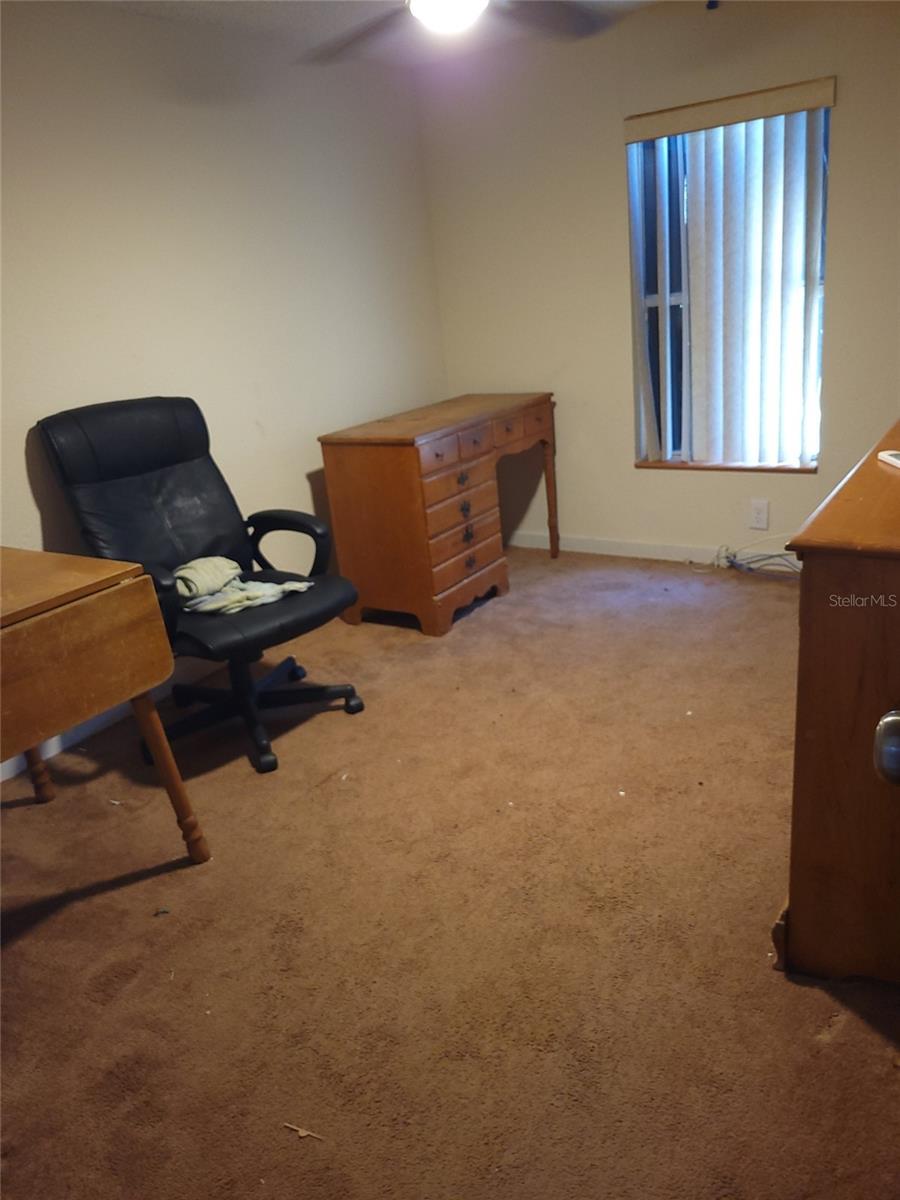 Image 7 of 17 For 16842 Diagonal Road