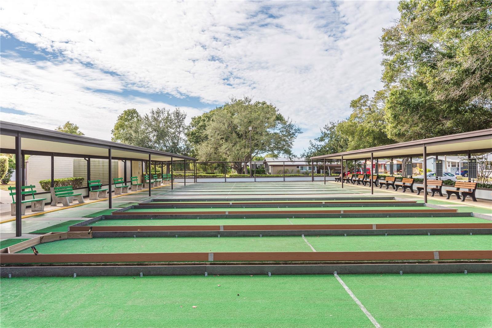 Listing photo id 23 for 1001 Starkey Road 767