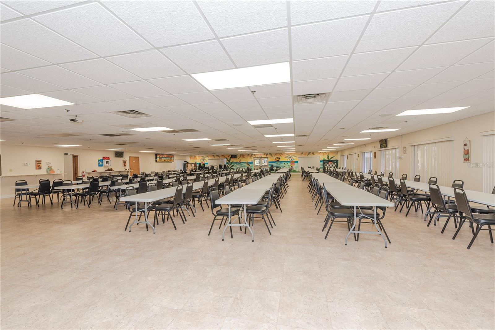 Listing photo id 32 for 1001 Starkey Road 767