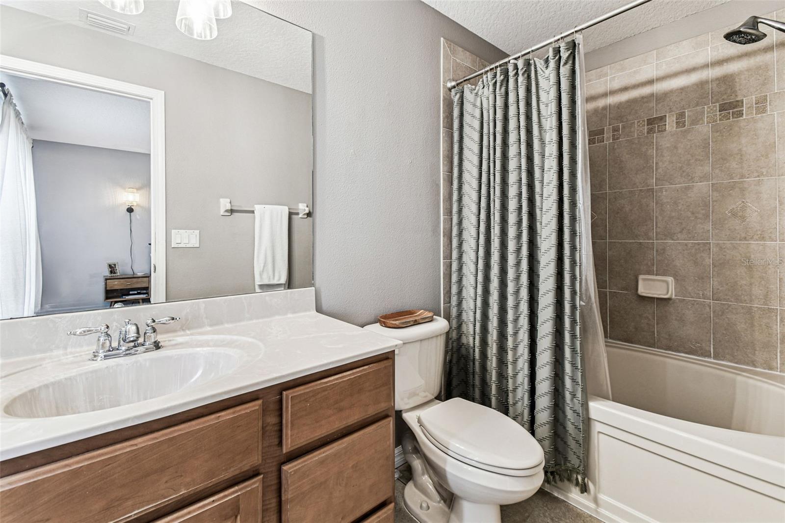 Image 20 of 39 For 2503 Middleton Grove Drive